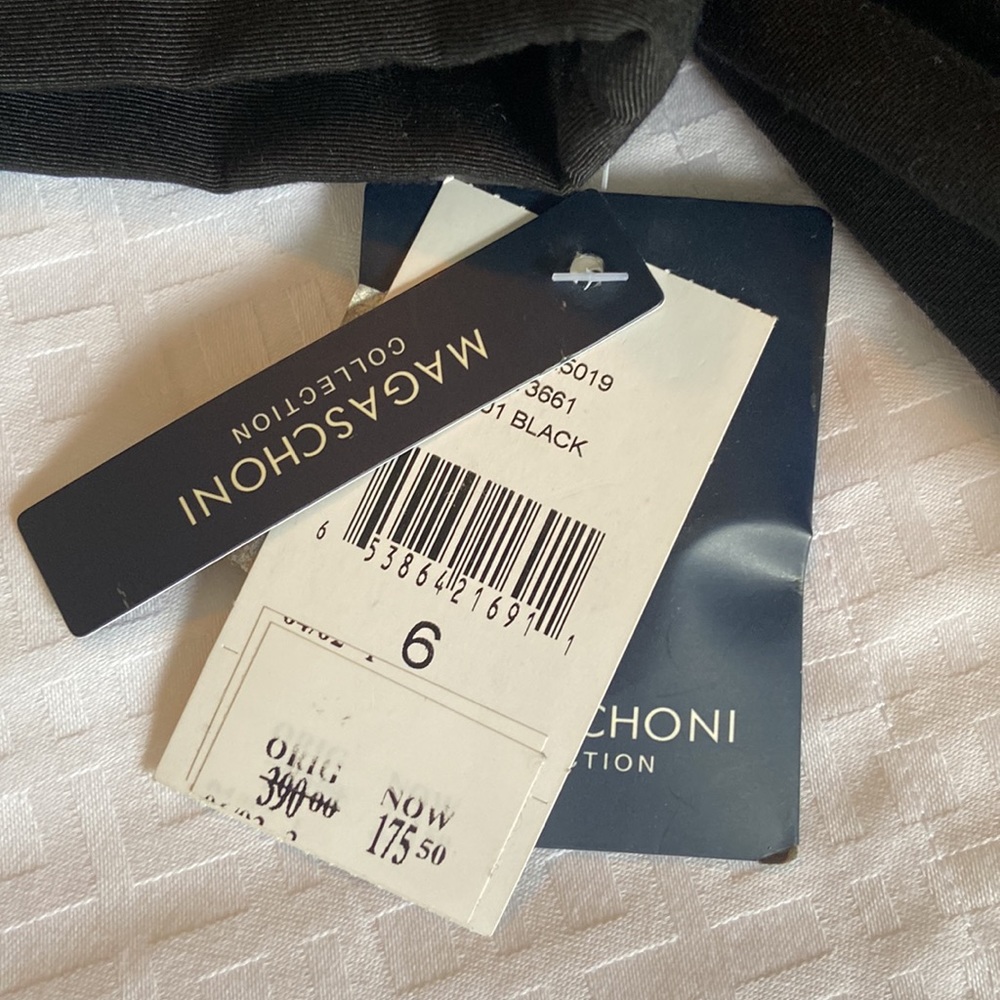 Magaschoni Collection - Picture 5 of 5